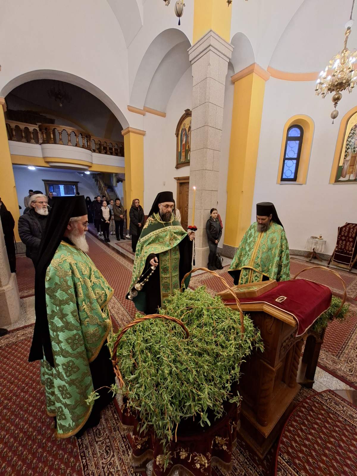 Бденије уочи празника Цвијети — фотографија 10