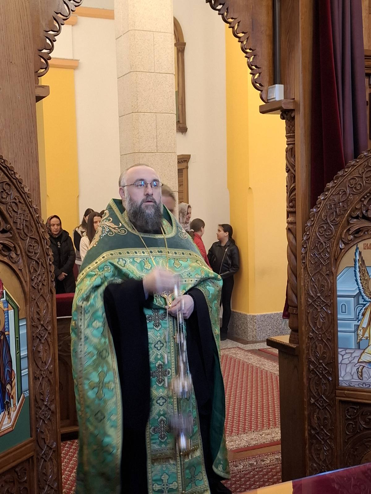 Бденије уочи празника Цвијети — фотографија 2