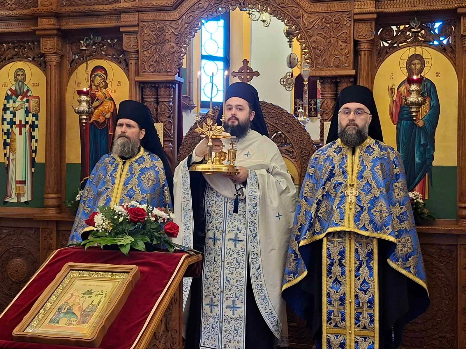 Навечерје празника Благовјести