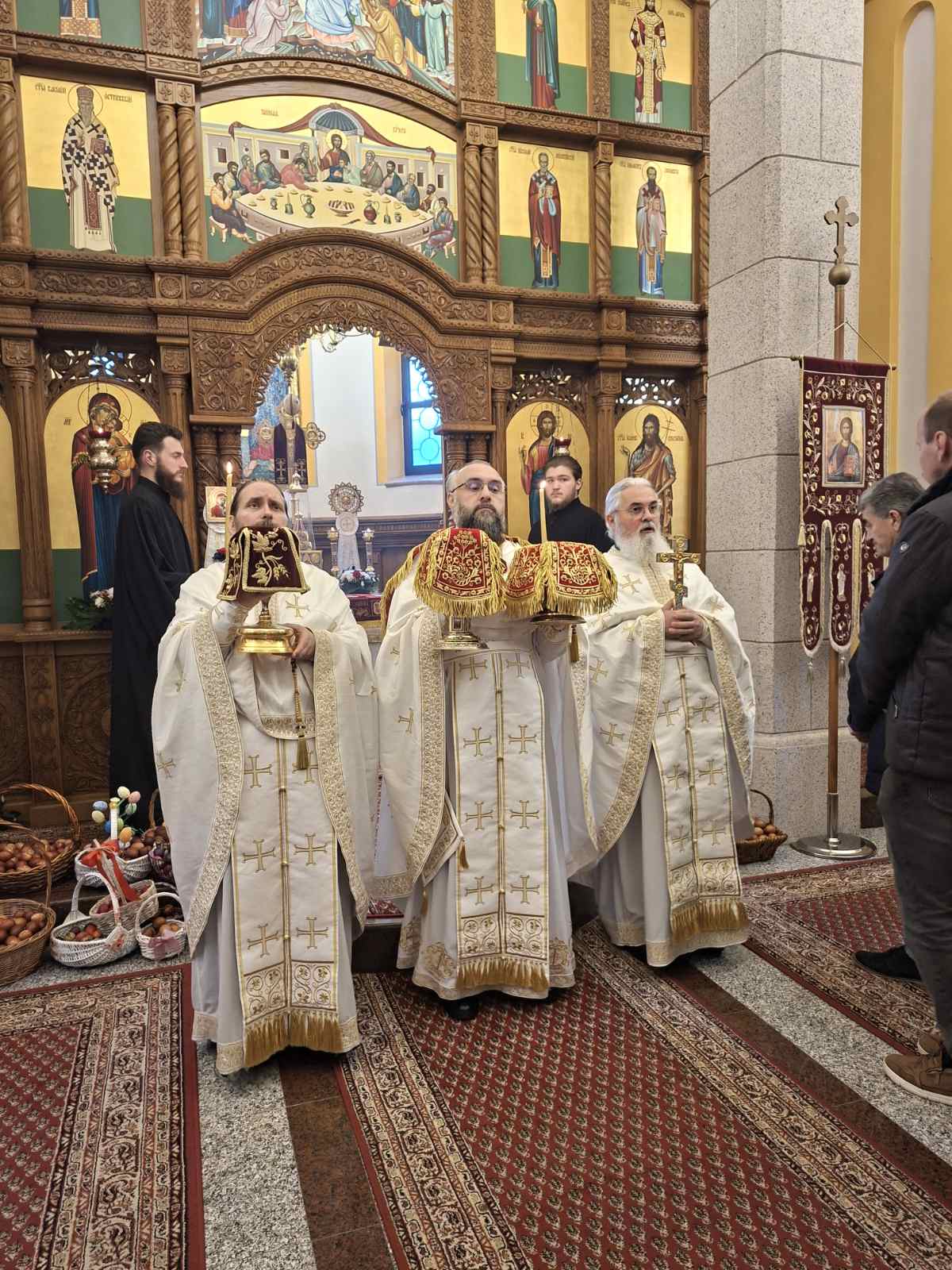 ВАСКРСЕЊЕ ХРИСТОВО — фотографија 17