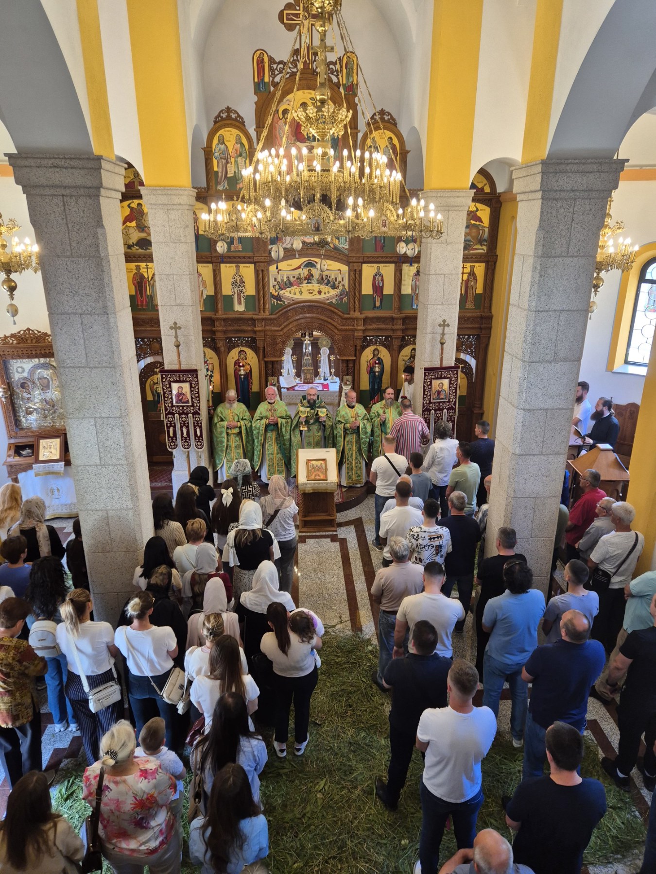 Празник силаска Светог Духа на апостоле - Педесетница — фотографија 8