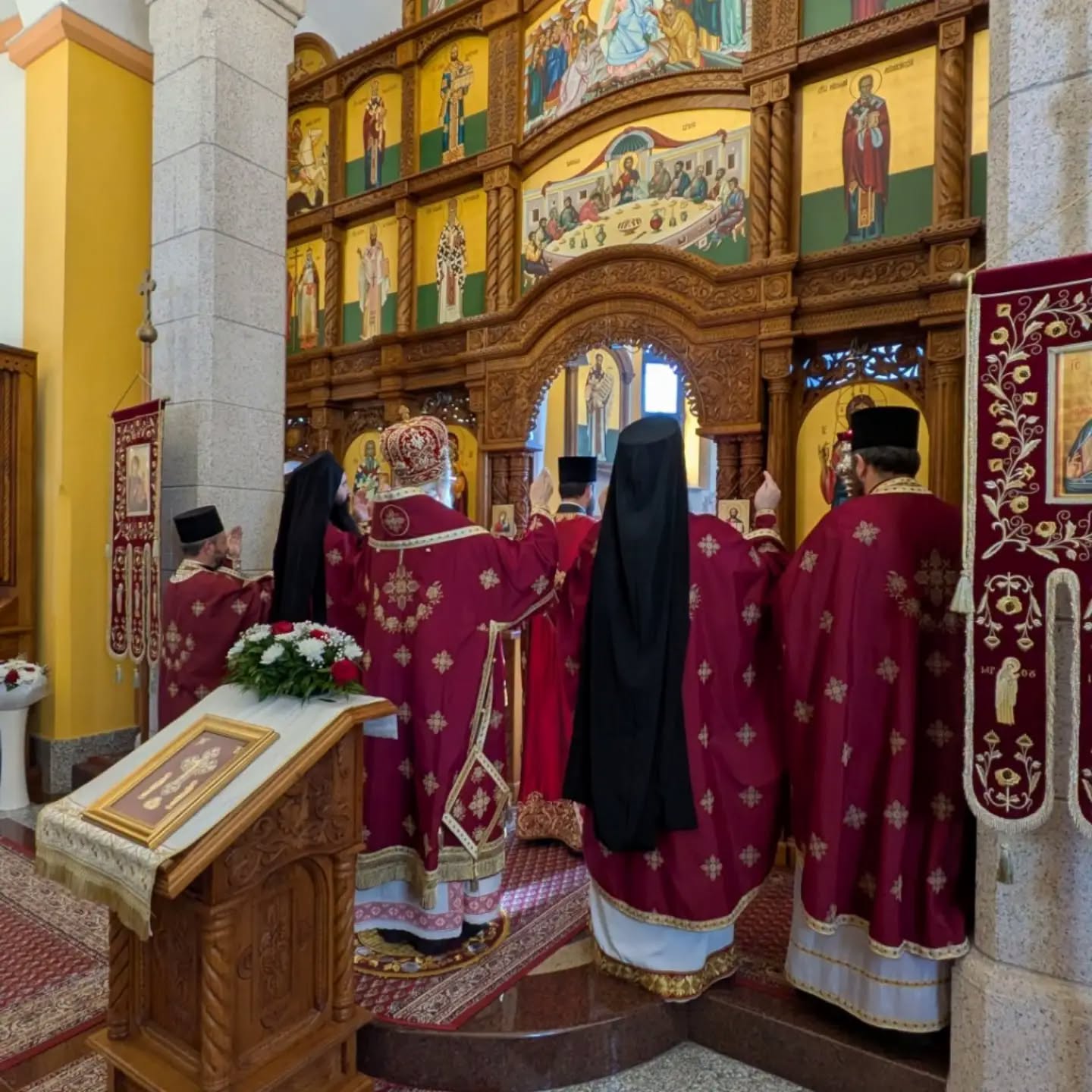 Света архијерејска Литургија и молитвени помен јеромонаху Митрофану — фотографија 19